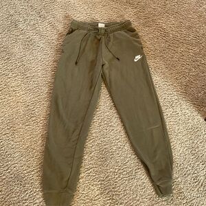 Green women’s Nike sweatpants